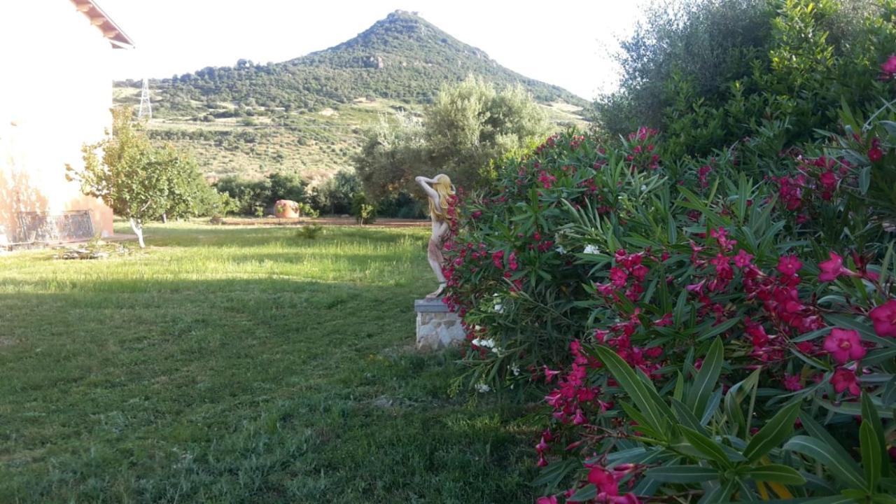 Orange Ville Villamassargia Extérieur photo